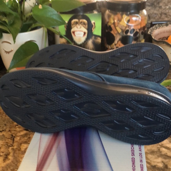 NWT—Skechers Go Step Lite Slip-On shoes. - Picture 4 of 8